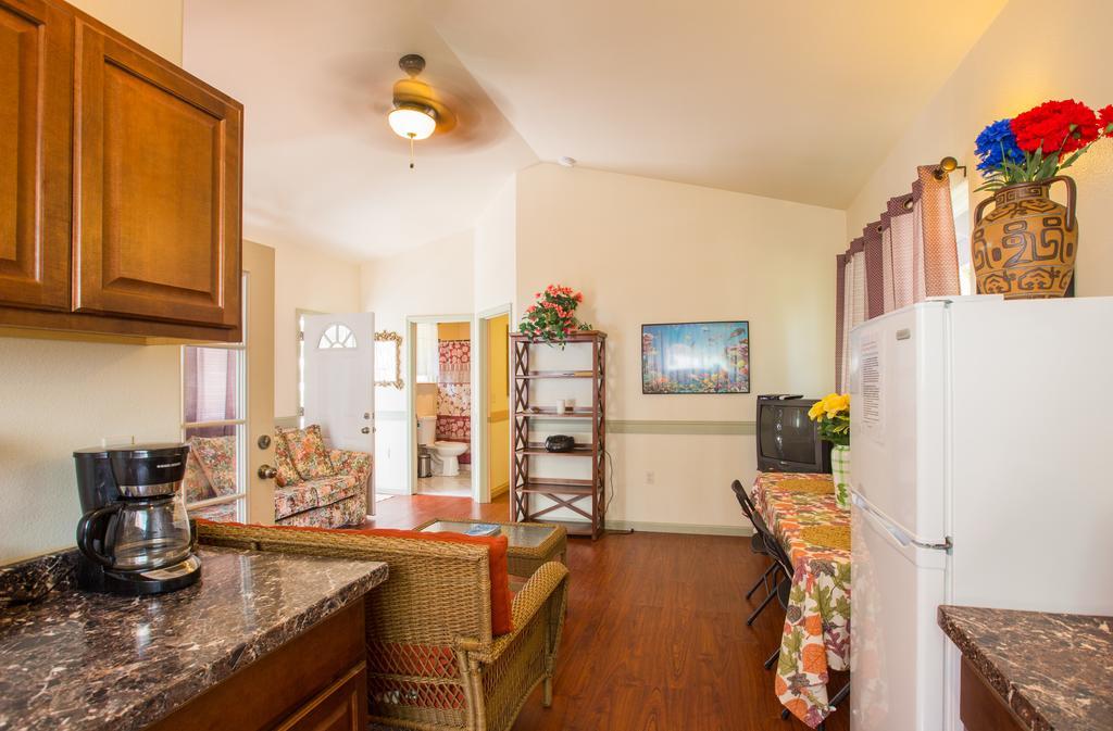 The Dolphin Cottage At Kehena Beach Esterno foto